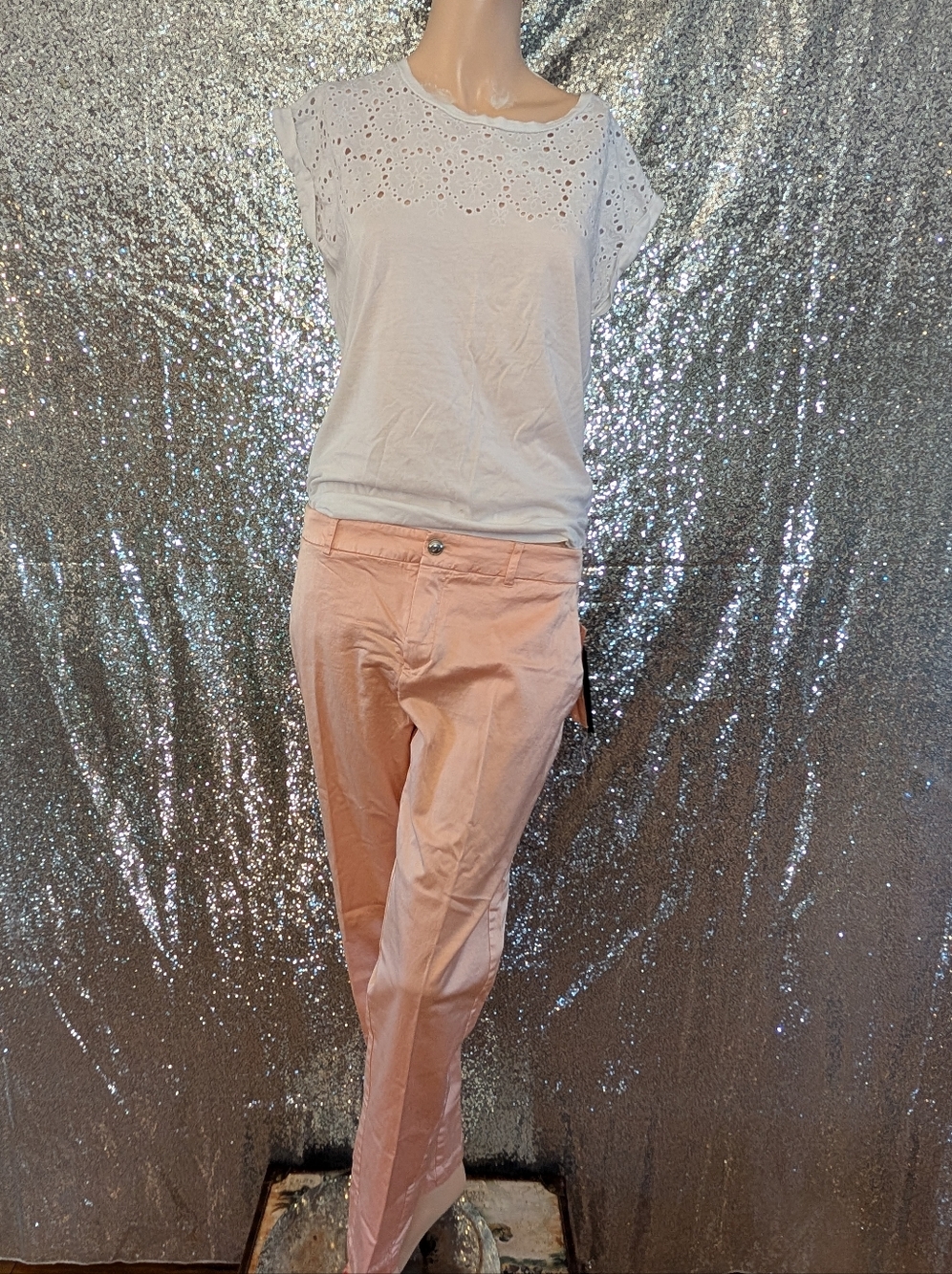 GUESS New with Tags Garment Dyed Peach Chino Pants - Size L